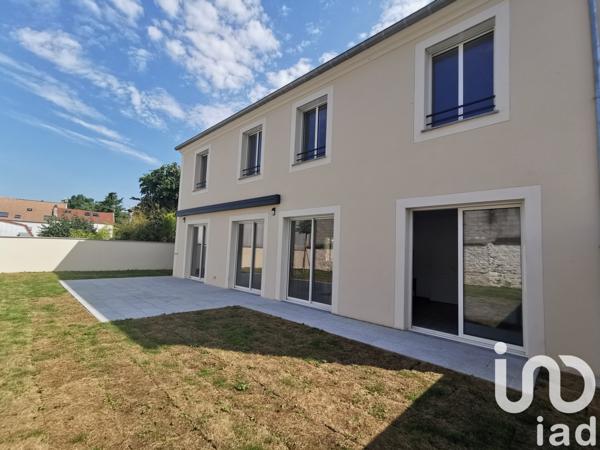 Maison à vendre 9 pièces 225 m² Brie-Comte-Robert