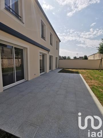 Maison à vendre 9 pièces 225 m² Brie-Comte-Robert