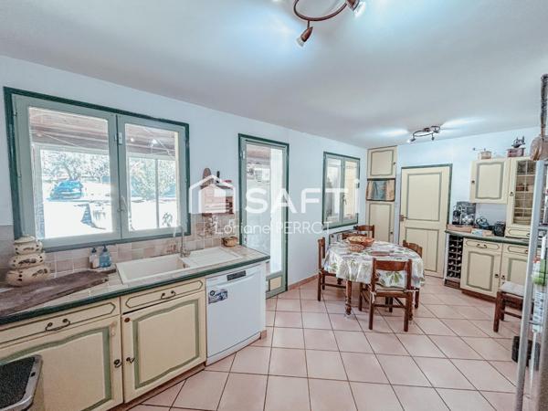 Propriété 9 pièces 217 m²