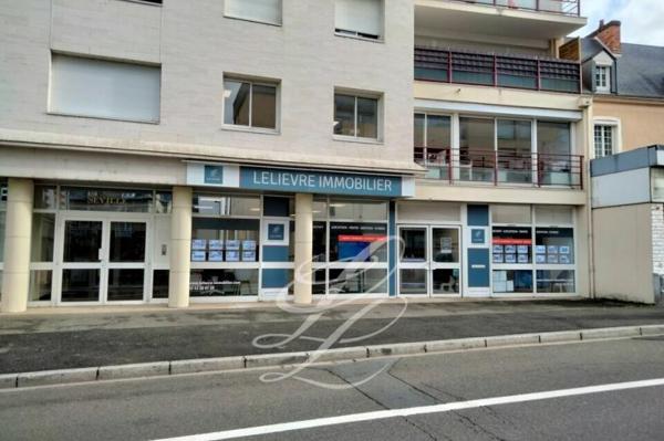 Location - BUREAUX 296 m 2