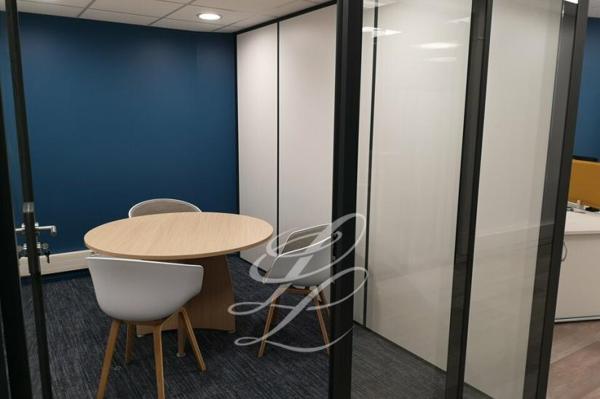 Location - BUREAUX 296 m 2
