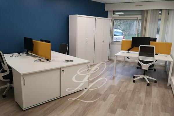 Location - BUREAUX 296 m 2