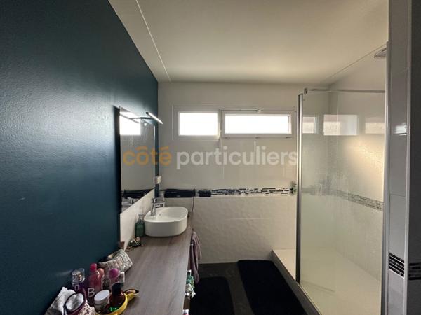 Location
                Appartement53,73 m² - 2 Pièces -
                    CHOLET (49300)