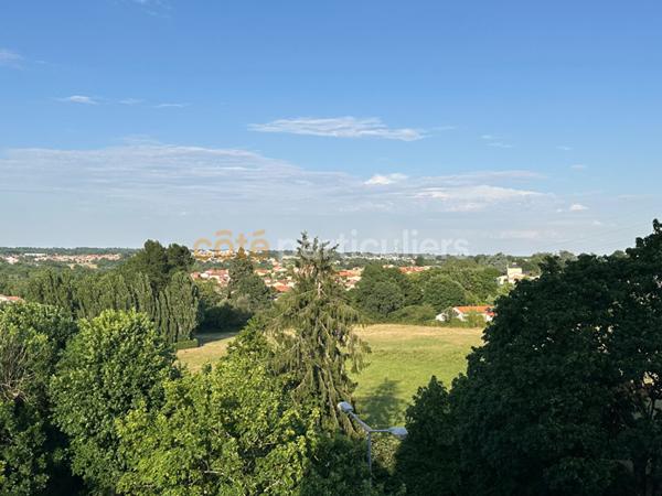 Location
                Appartement53,73 m² - 2 Pièces -
                    CHOLET (49300)