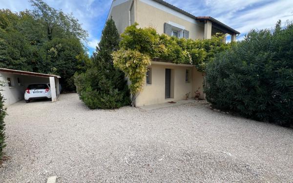 Maison à vendre    4 pièces •  Châteaurenard