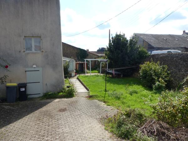 Maison à vendre 4 pièces AIRVAULT (79) TERRAIN 374 m²