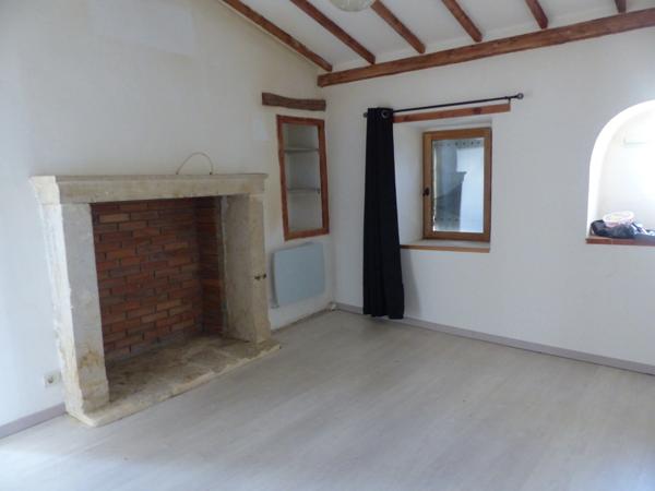 Maison à vendre 4 pièces AIRVAULT (79) TERRAIN 374 m²