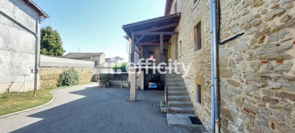 Immeuble
         9 pièces
        - 302 m² 449 000 € *
