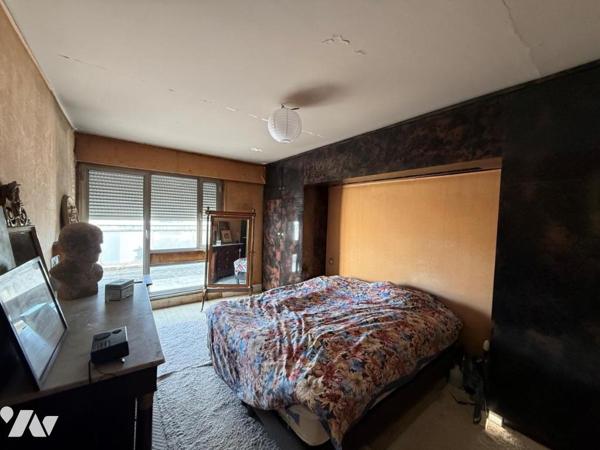 ANGERS PLACE LORRAINE T5 AVEC TERRASSES, CAVE ET GARAGE