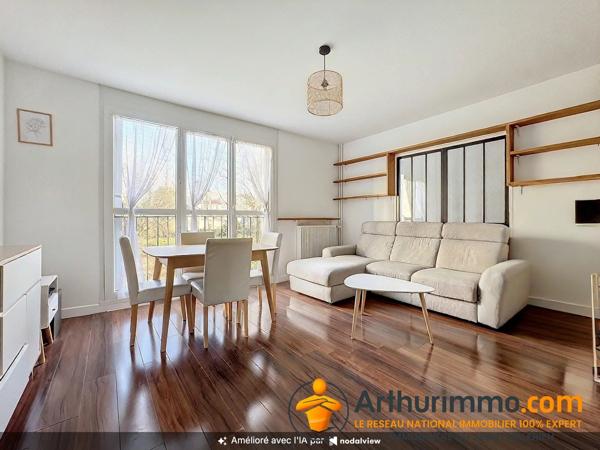 Vente                                                      Appartement
                        
                     3 pièces                      63 m2                     à Nanterre