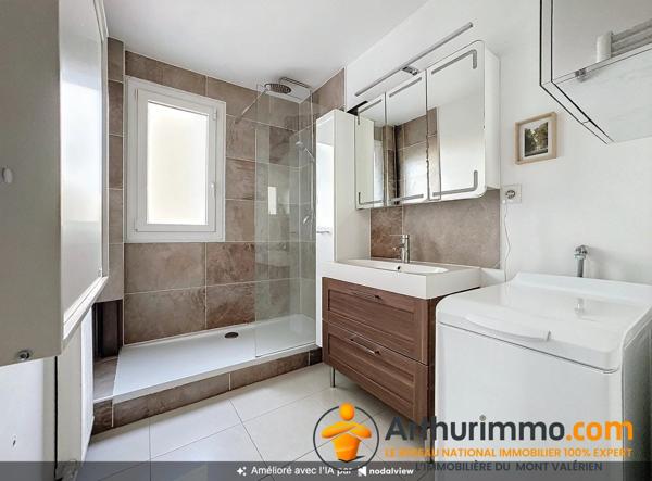 Vente                                                      Appartement
                        
                     3 pièces                      63 m2                     à Nanterre