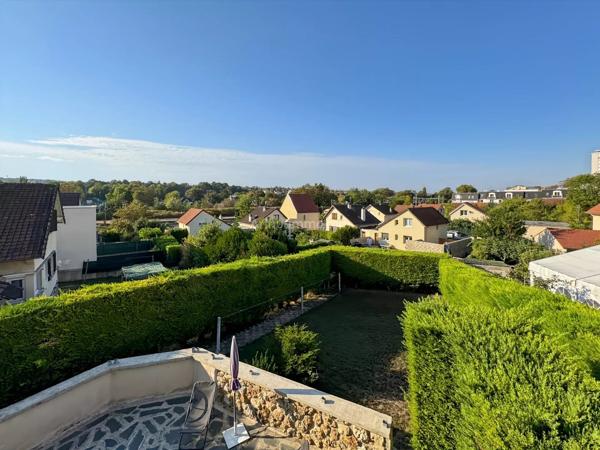 Vente                                                      Maison
                        
                     4 pièces                      71 m2                     à Thorigny-sur-Marne