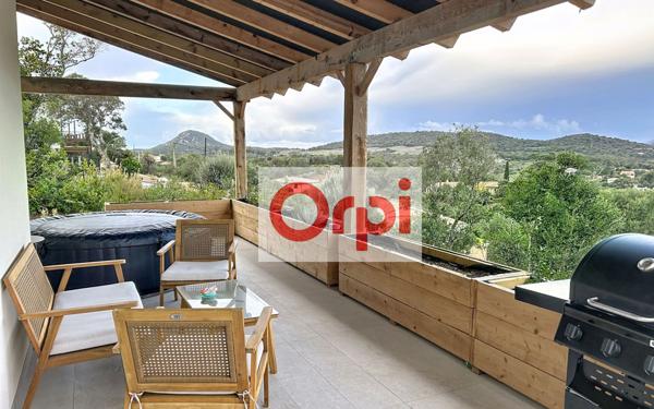 Maison à vendre    4 pièces •  Figari