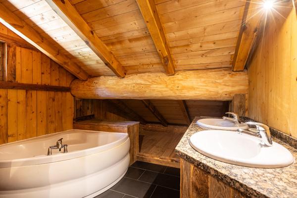 Chalet de caractère avec beau jardin à Bolquère