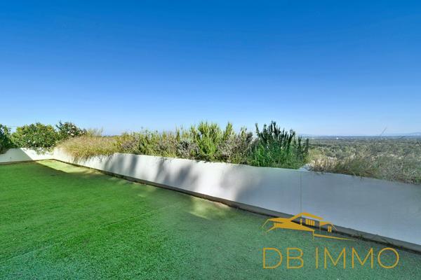 Villeneuve-Lez-Avignon, 112 m² + 60 m² de terrasse face à la Provence : un appartement hors norme