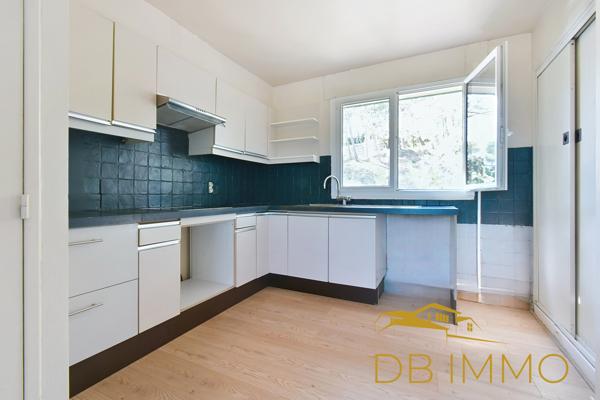 Villeneuve-Lez-Avignon, 112 m² + 60 m² de terrasse face à la Provence : un appartement hors norme