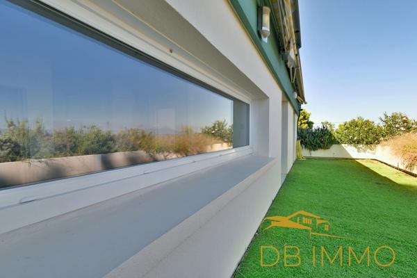 Villeneuve-Lez-Avignon, 112 m² + 60 m² de terrasse face à la Provence : un appartement hors norme