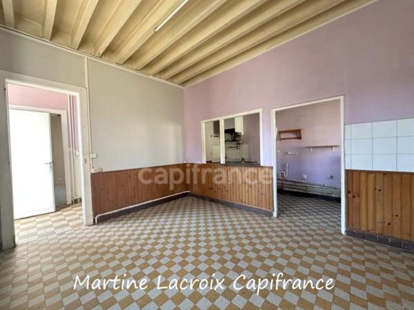 Dpt SARTHE (72), à vendre BOESSÉ LE SEC - MAISON DE VILLAGE P6 de 138 m² - Terrain de 1019 M²