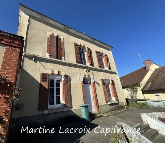 Dpt SARTHE (72), à vendre BOESSÉ LE SEC - MAISON DE VILLAGE P6 de 138 m² - Terrain de 1019 M²