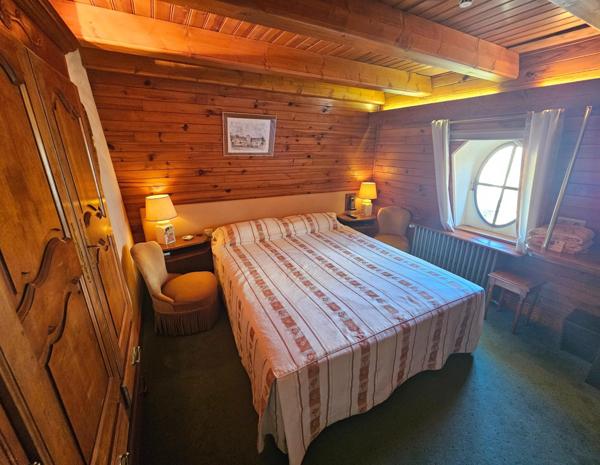 Château 278 m²  Saint-Alban-sur-Limagnole (Lozère)