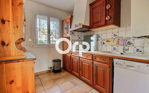 Appartement à vendre    3 pièces • 61,94 m2 Montigny-le-Bretonneux