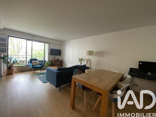 Location appartement 3 pièces 77 m² Suresnes