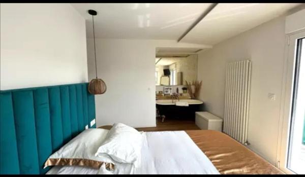 Maison contemporaine de 137m2 de type T5 à GUÉTARY