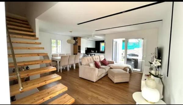 Maison contemporaine de 137m2 de type T5 à GUÉTARY