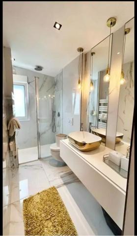 Maison contemporaine de 137m2 de type T5 à GUÉTARY