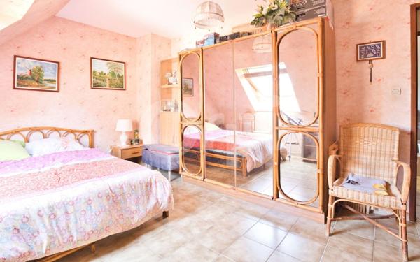 Maison à vendre    5 pièces •  Nexon