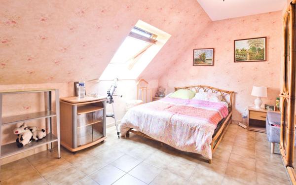 Maison à vendre    5 pièces •  Nexon