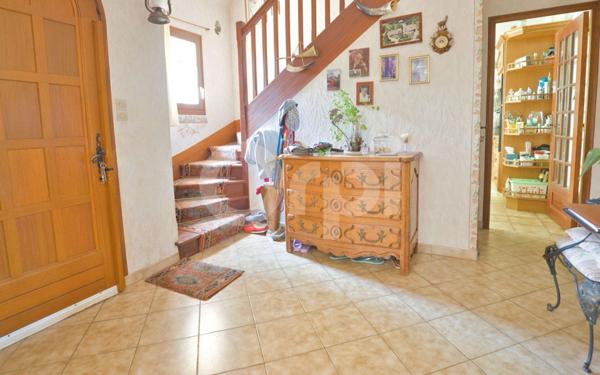 Maison à vendre    5 pièces •  Nexon