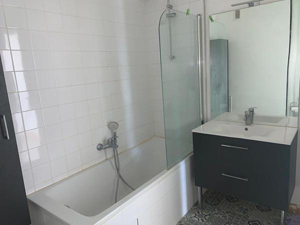 APPARTEMENT MEUBLE - 5 MIN A PIED DE LA GARE