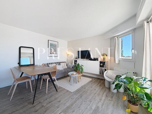 Chambre d’Amour – Appartement avec vaste terrasse vue océan., ANGLET