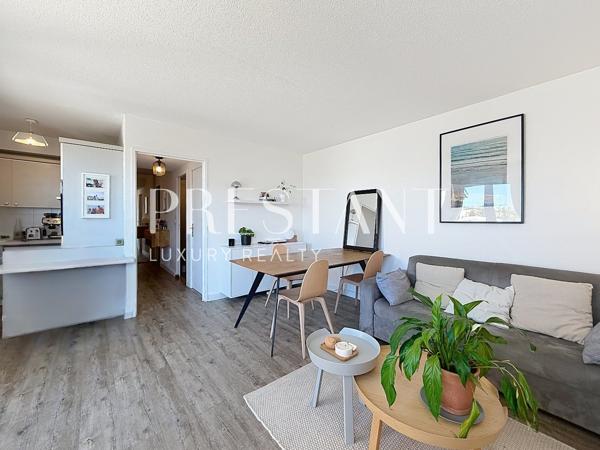 Chambre d’Amour – Appartement avec vaste terrasse vue océan., ANGLET