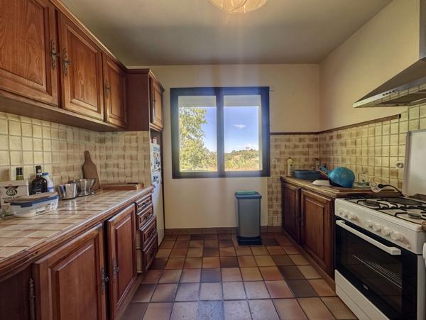 Villeneuve-sur-Lot (47300) Vue à couper le souffle ! Maison semi-enterrée avec grand terrain de 8930m3