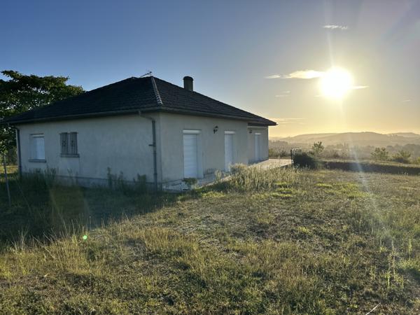 Villeneuve-sur-Lot (47300) Vue à couper le souffle ! Maison semi-enterrée avec grand terrain de 8930m3