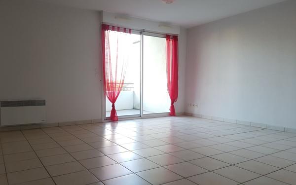 Appartement à louer    2 pièces •  Aire-sur-l'Adour