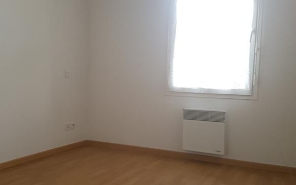 Appartement à louer    2 pièces •  Aire-sur-l'Adour