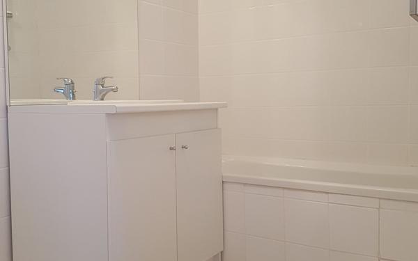 Appartement à louer    2 pièces •  Aire-sur-l'Adour