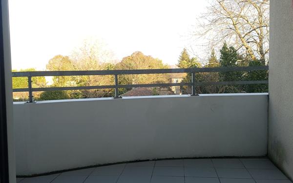 Appartement à louer    2 pièces •  Aire-sur-l'Adour