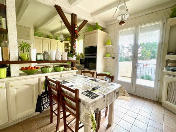 GRANDE MAISON FAMILIALE proximité POITIERS