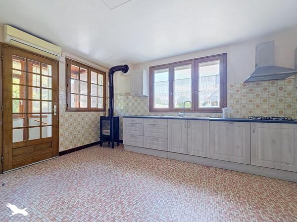 Maison à vendre 129 600 € Lignières 6 p 135 m² DPE D