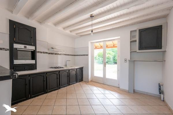 Maison 182 069 € Mehun-sur-Yèvre 5 p 145 m² DPE D