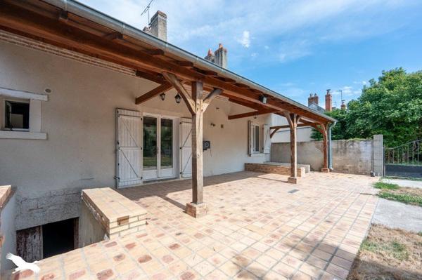 Maison 182 069 € Mehun-sur-Yèvre 5 p 145 m² DPE D