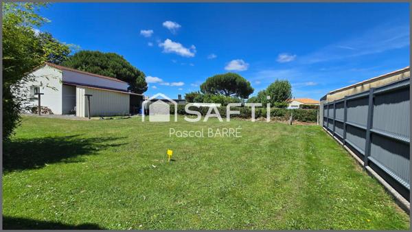 Terrain à bâtir avec garage – St-Julien-des-Landes