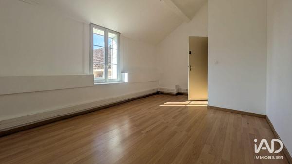 Location bureaux 14 m² Varennes-sur-Seine