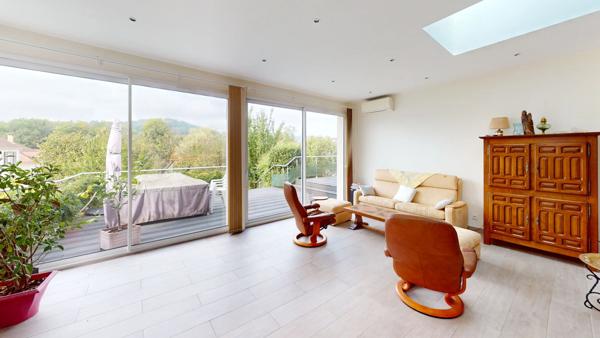 Maison VILLEBON-SUR-YVETTE 7 pièces 181.24 m²