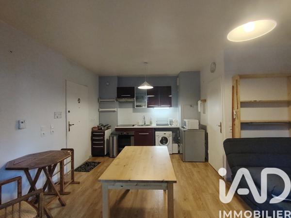 Location studio 28 m² Les Ulis