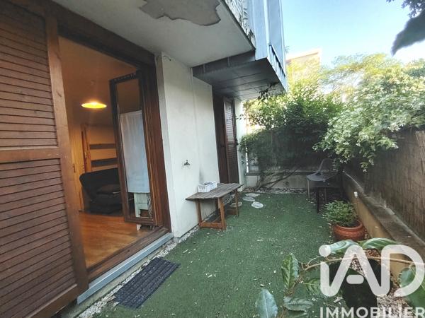 Location studio 28 m² Les Ulis